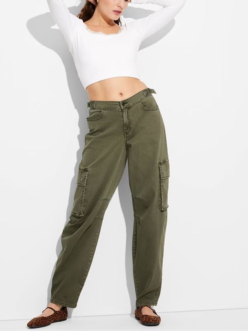 Wild Fable Women's Mid-Rise Barrel Cargo Pants Size Various Sizes